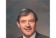 Prof.univ.em. Malcolm Crocker